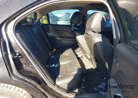 2012 Ford Fusion Sel z USA, uszkodzony, nr VIN 3FAHP0JA2CR298468